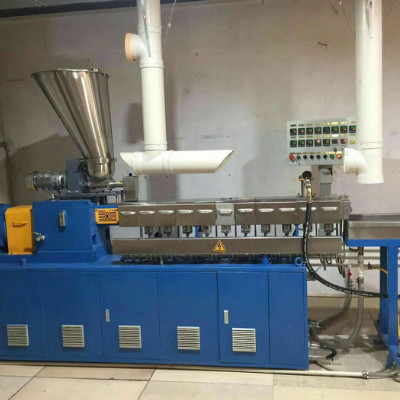 雙螺桿擠出造粒機(jī)