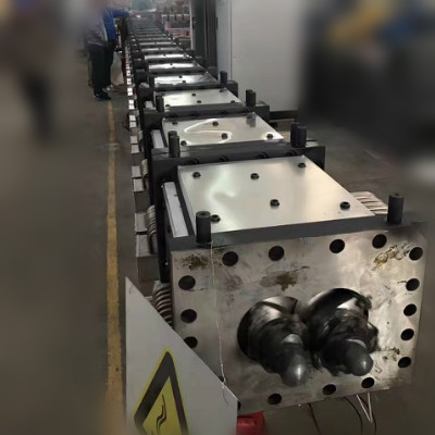 雙螺桿擠出機(jī)